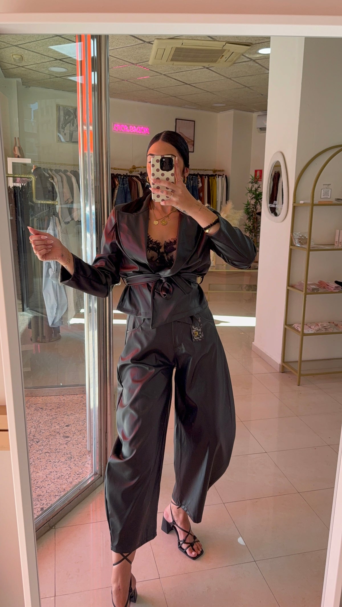 Blazer negra Polipiel lazo