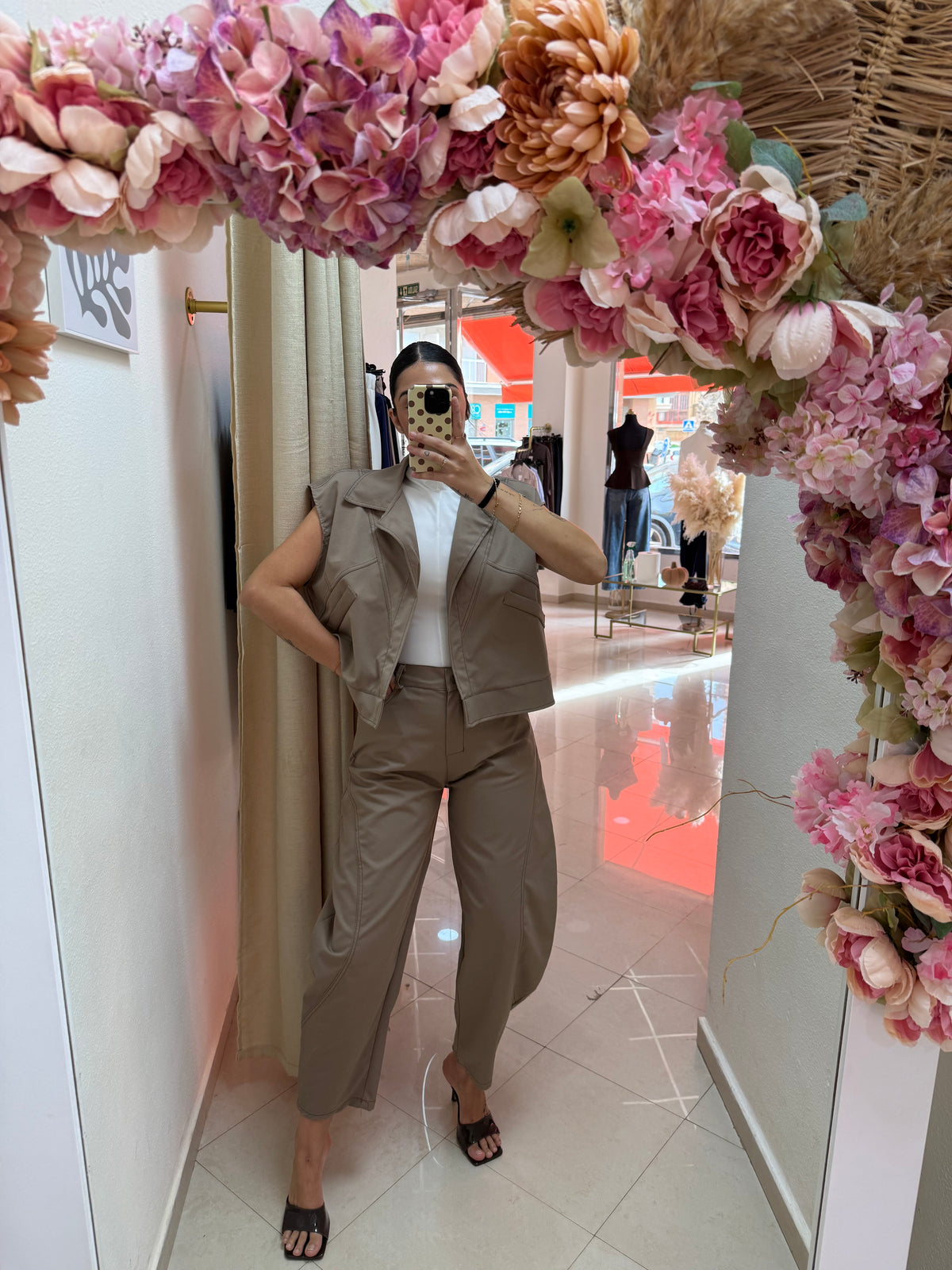 Conjunto Moka Taupe