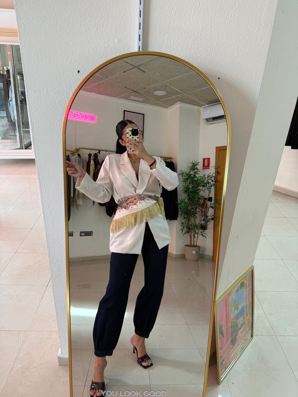 Blazer oversice beis